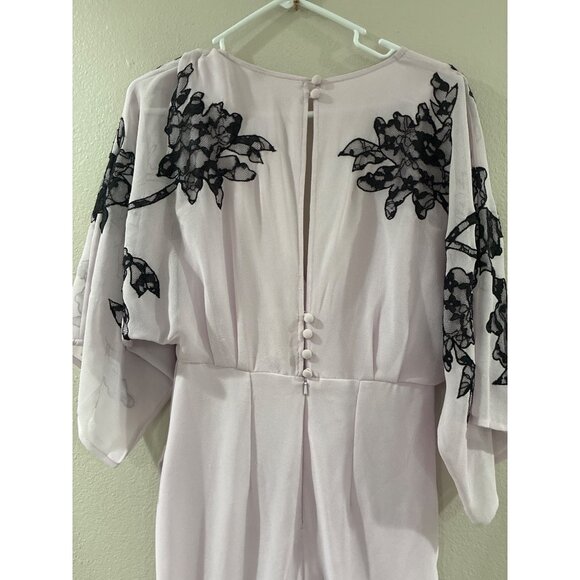 DESIGN floral embroidered maxi dress with a deep V-neck and a high side slit - Picture 9 of 10